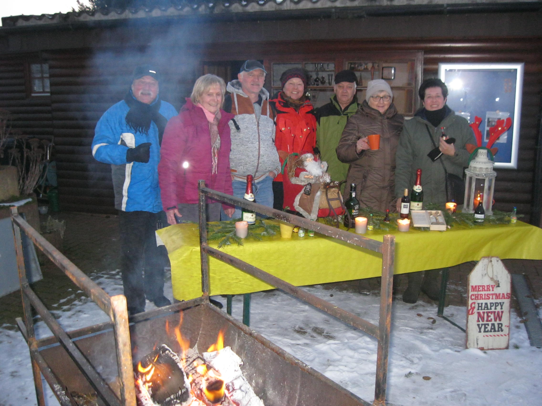 Vorstand Thomas Ziegler hat die Wandergruppe mit einem warmen Feuer empfangen